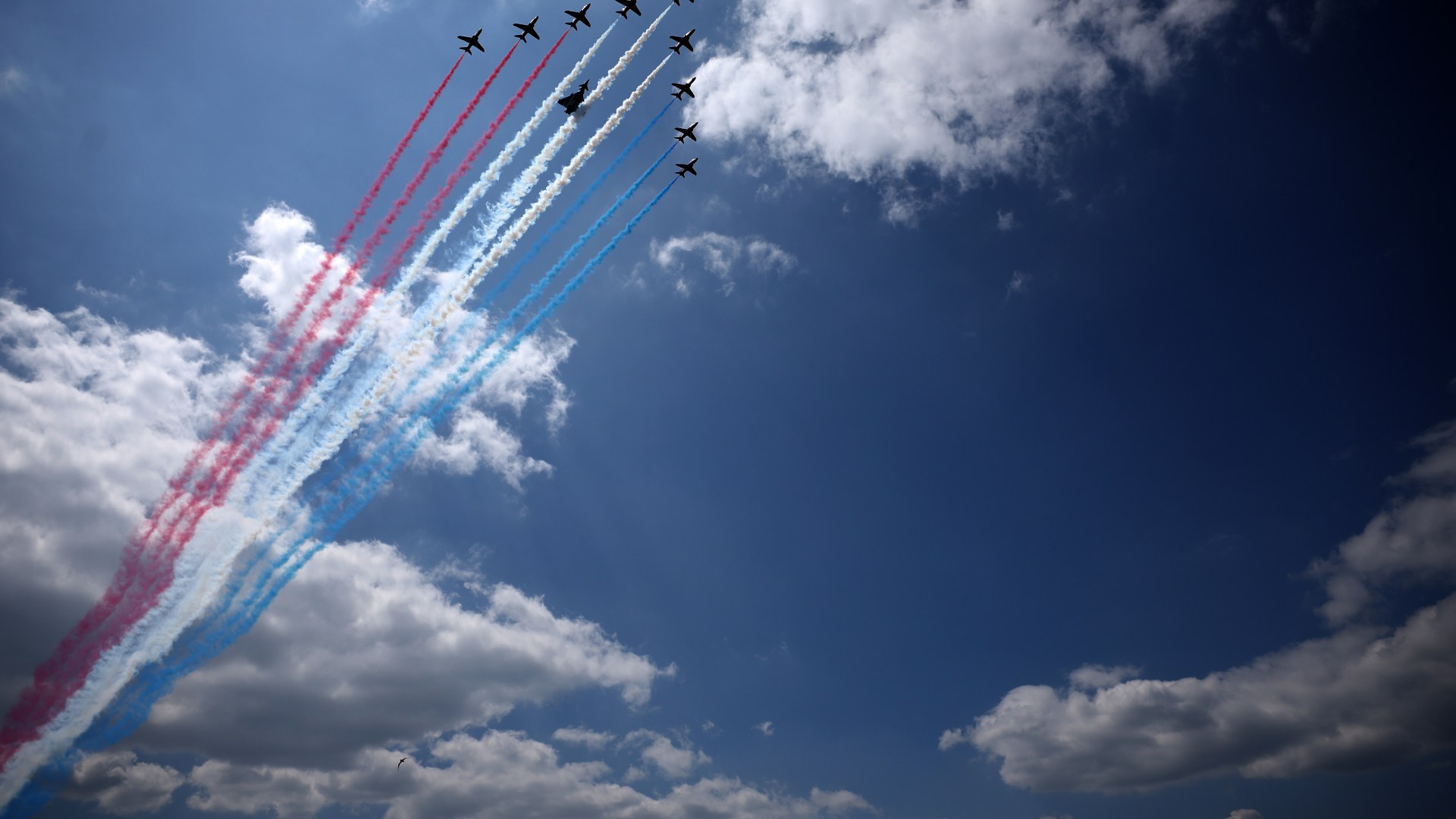 Пролет Trooping the Color 2024: карта маршрута, время, самолеты и как смотреть