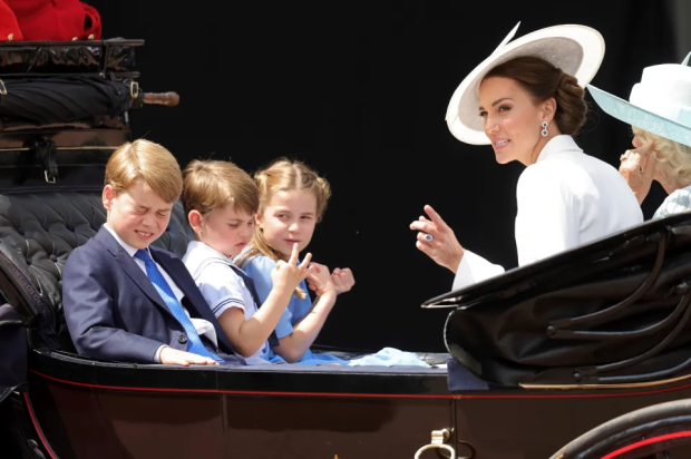 Кейт и ее дети поедут в карете на Trooping the Color