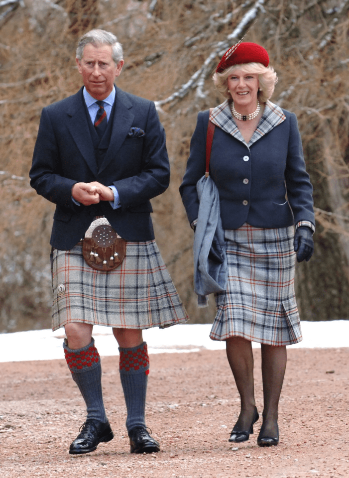 Король Чарльз и Камилла в килтах Balmoral Tartan